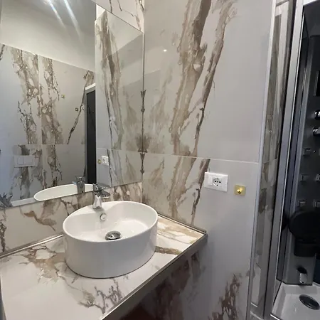 Confort Bed & Breakfast 4*